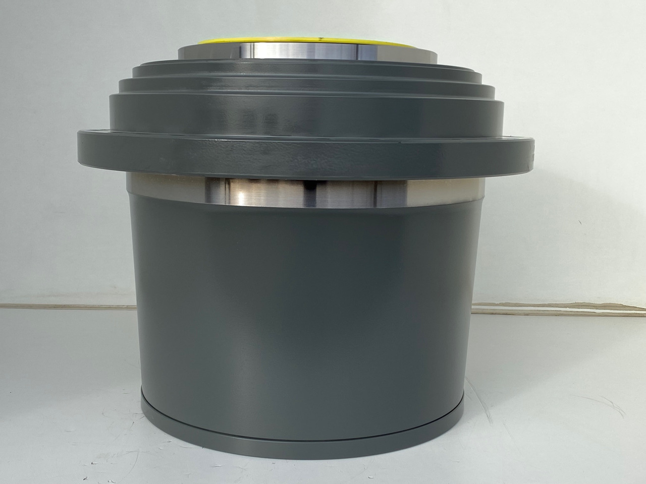 Original Liebherr Fahrantrieb Typ: FAT350P138 mit ID-Nr.90216427 - ID-Nr.90216428 - ID-Nr.90216429. LO1926, LOS926, R922, R924, R926, R930. #90216428.3064# - Бортовой редуктор для Строительной техники: фото 2 Original Liebherr Fahrantrieb Typ: FAT350P138 mit ID-Nr.90216427 - ID-Nr.90216428 - ID-Nr.90216429. LO1926, LOS926, R922, R924, R926, R930. #90216428.3064# - Бортовой редуктор для Строительной техники: фото 2