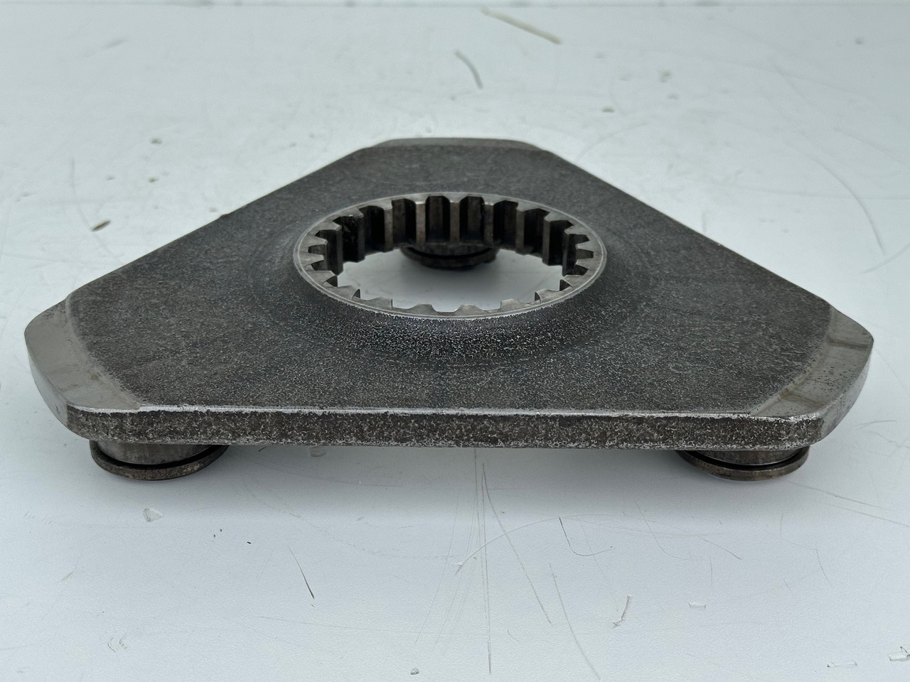 Original Liebherr Planetenträger ID-Nr.90214391. FAT400P130. LOS926,R926,R930,R934,R936 K-LC,R936 K-NLC,R936 K-SLC,R938. #90214391.FI.2049# - Бортовой редуктор для Строительной техники: фото 5 Original Liebherr Planetenträger ID-Nr.90214391. FAT400P130. LOS926,R926,R930,R934,R936 K-LC,R936 K-NLC,R936 K-SLC,R938. #90214391.FI.2049# - Бортовой редуктор для Строительной техники: фото 5