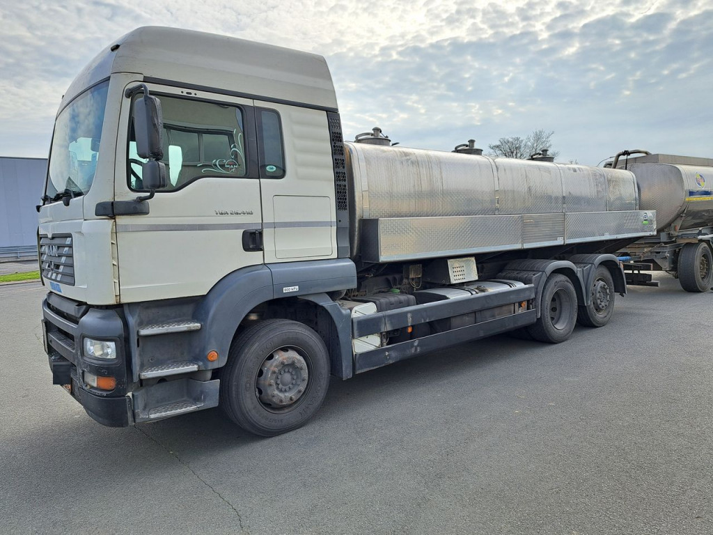 MAN TGA 03 26.413 FNLLW Wasserfahrzeug (Nr. 5726) - Грузовик-цистерна: фото 1 MAN TGA 03 26.413 FNLLW Wasserfahrzeug (Nr. 5726) - Грузовик-цистерна: фото 1