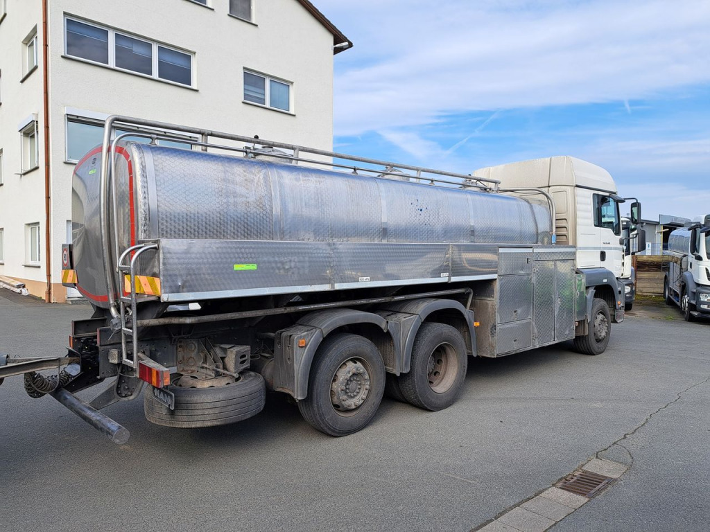 MAN TGA 03 26.413 FNLLW Wasserfahrzeug (Nr. 5726) - Грузовик-цистерна: фото 3 MAN TGA 03 26.413 FNLLW Wasserfahrzeug (Nr. 5726) - Грузовик-цистерна: фото 3