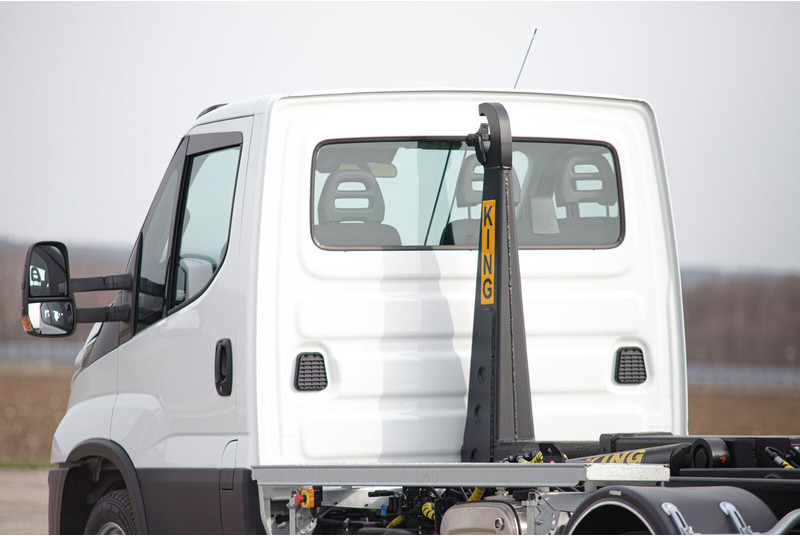 Iveco Daily 70C18 - Крюковой мультилифт: фото 3 Iveco Daily 70C18 - Крюковой мультилифт: фото 3