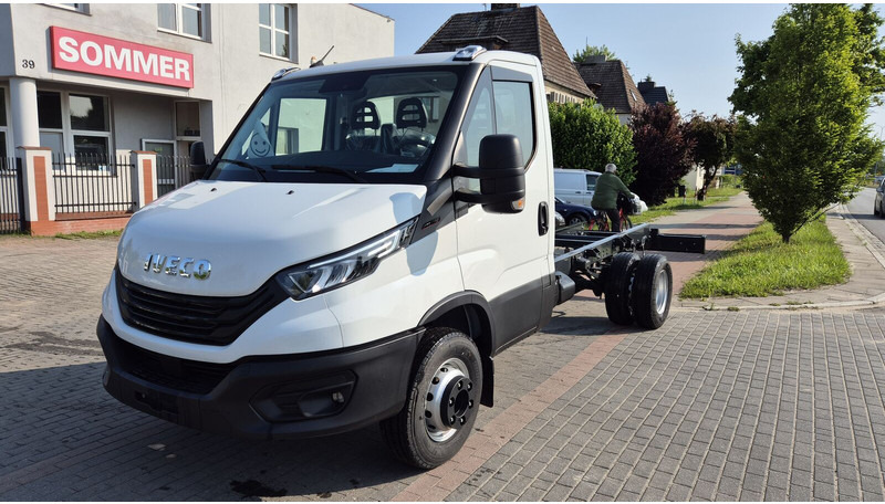 Iveco Daily 70C18 - nowe! - Грузовик-шасси: фото 1 Iveco Daily 70C18 - nowe! - Грузовик-шасси: фото 1