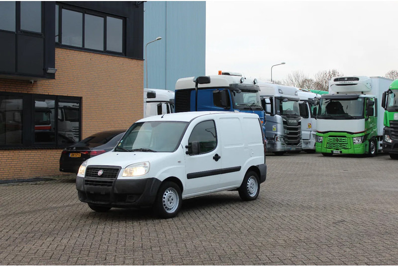 Fiat Doblò Cargo * manual * - Легковой автомобиль: фото 1 Fiat Doblò Cargo * manual * - Легковой автомобиль: фото 1