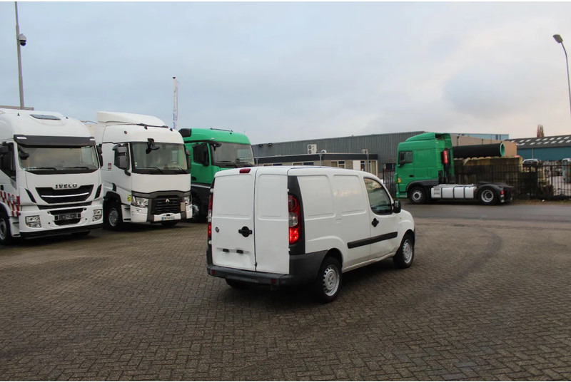 Fiat Doblò Cargo * manual * - Легковой автомобиль: фото 4 Fiat Doblò Cargo * manual * - Легковой автомобиль: фото 4