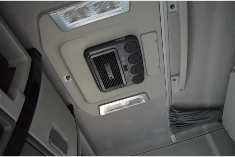 Тягач Renault T460 * EURO6 * T460 * 4X2 * RETARDER *: фото 18 Тягач Renault T460 * EURO6 * T460 * 4X2 * RETARDER *: фото 18