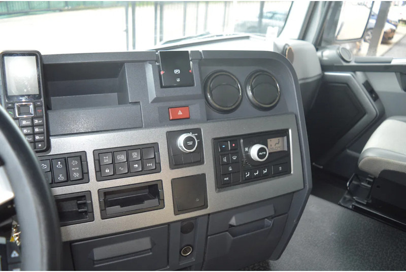 Тягач Renault T460 * EURO6 * T460 * 4X2 * RETARDER *: фото 20 Тягач Renault T460 * EURO6 * T460 * 4X2 * RETARDER *: фото 20