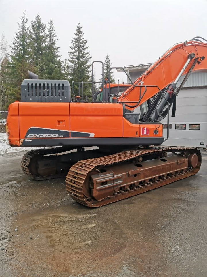 Doosan DX 300 LC-5 - Гусеничный экскаватор: фото 1 Doosan DX 300 LC-5 - Гусеничный экскаватор: фото 1