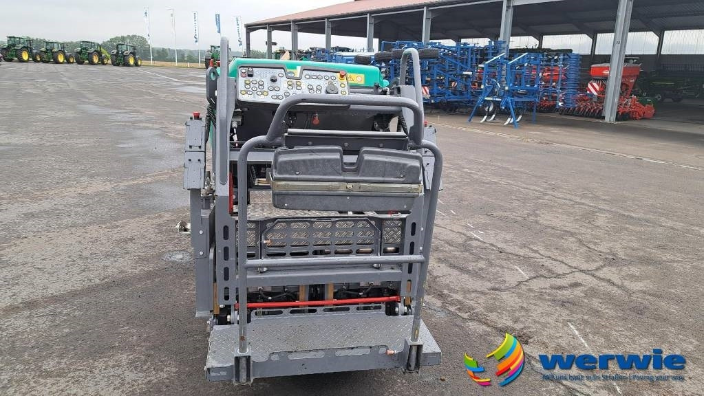 Vögele SUPER 800i - Асфальтоукладчик: фото 3 Vögele SUPER 800i - Асфальтоукладчик: фото 3