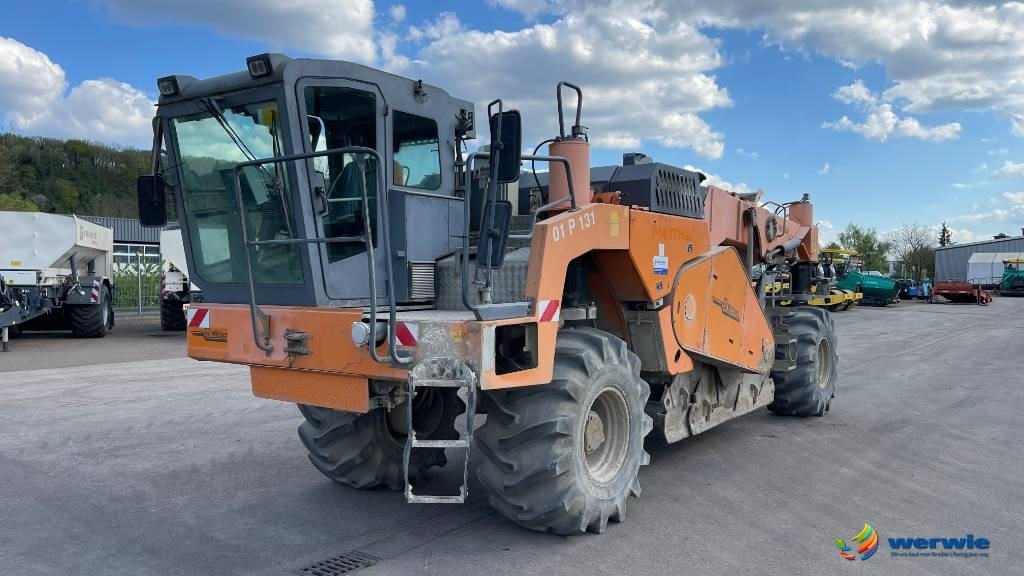 Wirtgen WR2400 - Асфальтоукладочная техника: фото 4 Wirtgen WR2400 - Асфальтоукладочная техника: фото 4