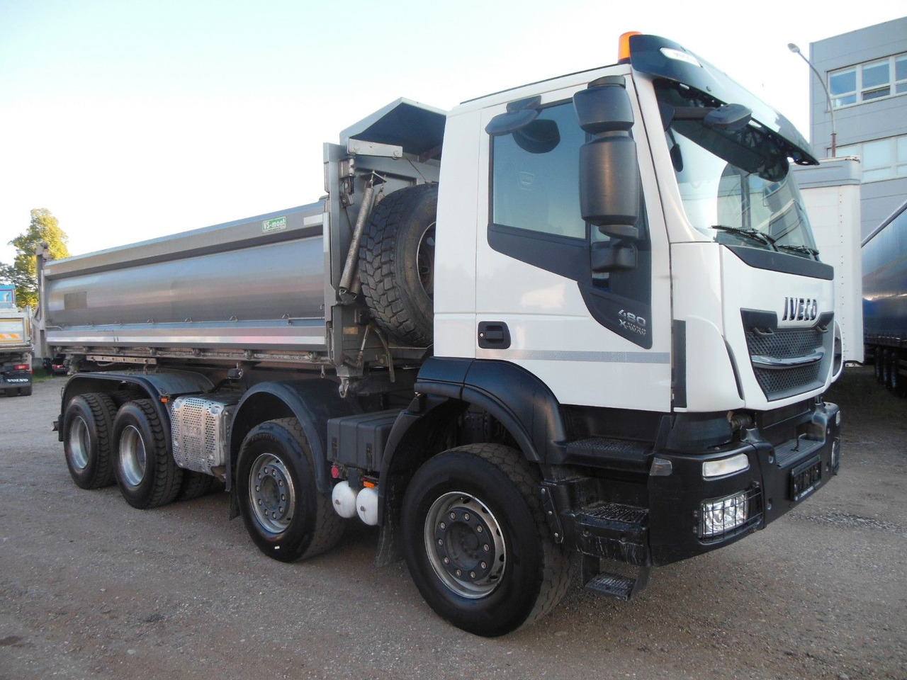 Iveco STRALIS X-WAY 480, 8X4, BORDMATIC, AHK, TOP!!! - Самосвал: фото 2 Iveco STRALIS X-WAY 480, 8X4, BORDMATIC, AHK, TOP!!! - Самосвал: фото 2