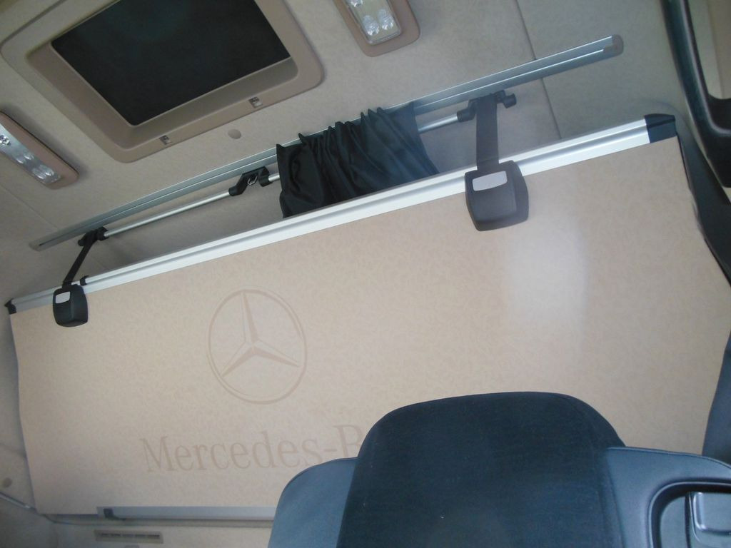 Тягач Mercedes-Benz 1848 ACTROS, LOWDECK, GIGA SPACE, STANDKLIMA: фото 9