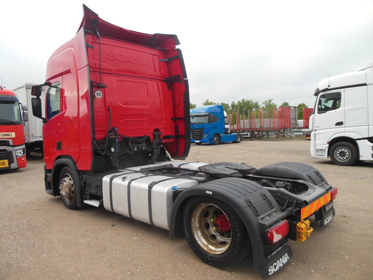 Scania R450 LOWDECK, RETARDER, STANDKLIMA, VOLL LUFT Scania R450 LOWDECK, RETARDER, STANDKLIMA, VOLL LUFT - Тягач: фото 4 Scania R450 LOWDECK, RETARDER, STANDKLIMA, VOLL LUFT Scania R450 LOWDECK, RETARDER, STANDKLIMA, VOLL LUFT - Тягач: фото 4