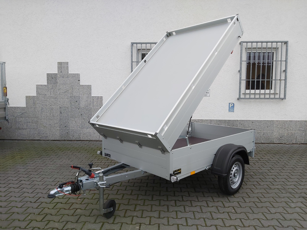 ALUBOXX Deckelanhänger GTB 750 HT 211x126x48 (XS) 750kg Winter Aktion - Прицеп для легкового автомобиля: фото 4 ALUBOXX Deckelanhänger GTB 750 HT 211x126x48 (XS) 750kg Winter Aktion - Прицеп для легкового автомобиля: фото 4
