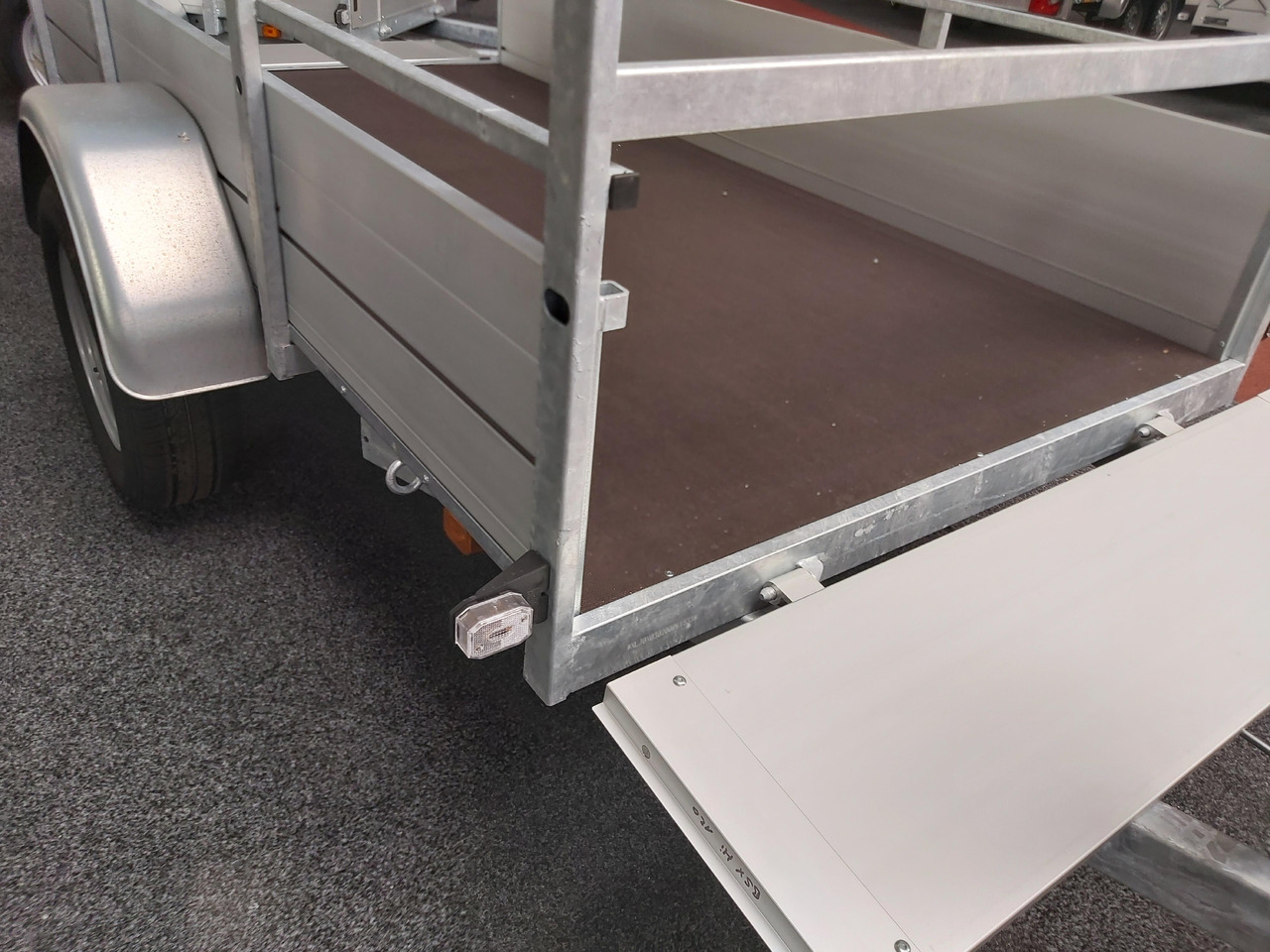 Anssems Kastenanhänger BSX 1350 251x130x45cm (S) 1350kg Modell 2024 - Прицеп для легкового автомобиля: фото 3 Anssems Kastenanhänger BSX 1350 251x130x45cm (S) 1350kg Modell 2024 - Прицеп для легкового автомобиля: фото 3