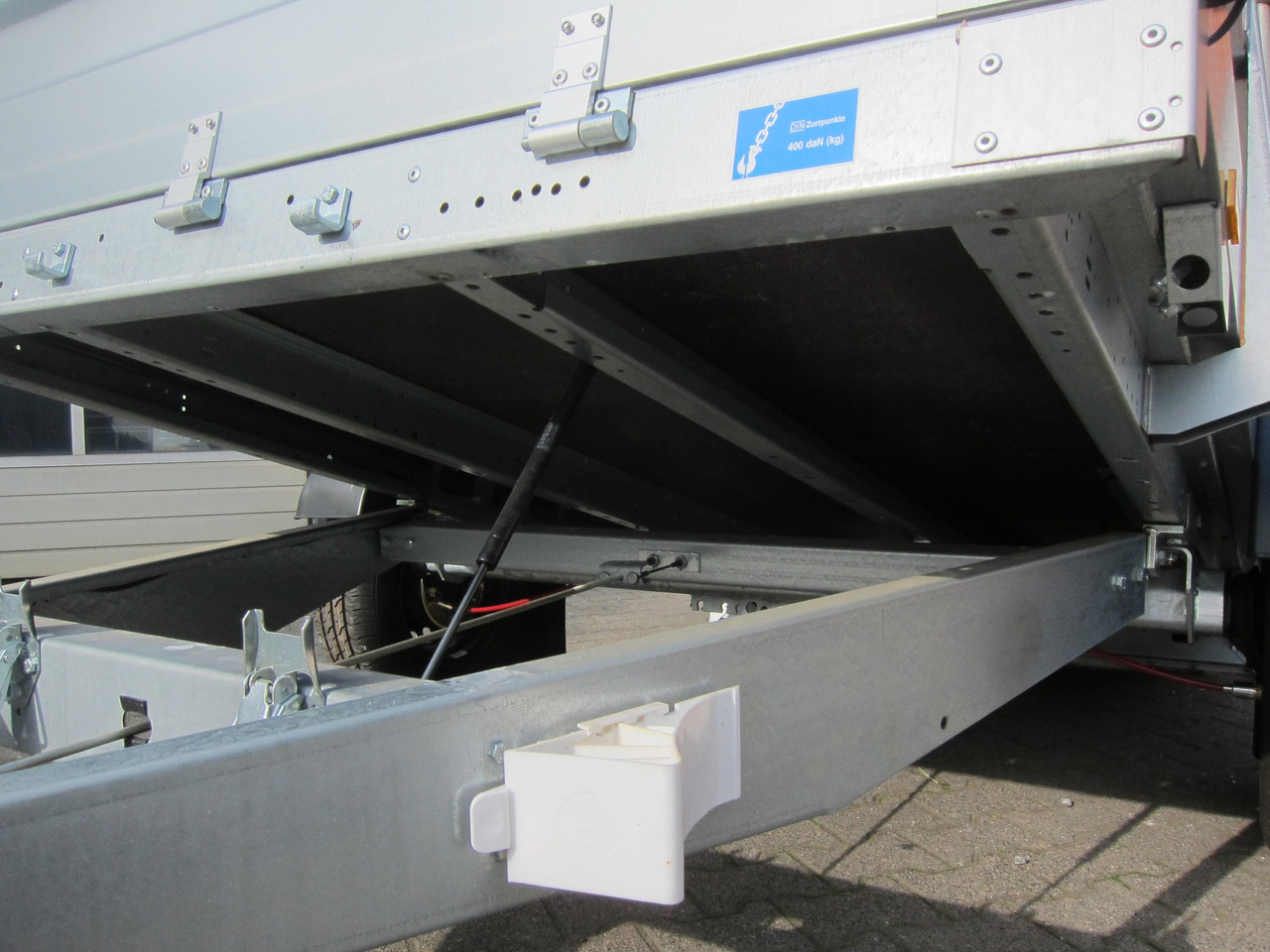 Brenderup 2260 WSB 258x153x40cm Stahl ankippbar Rampe extrabreit klappbare Vorderwand 1300kg - Прицеп для спецтехники: фото 3 Brenderup 2260 WSB 258x153x40cm Stahl ankippbar Rampe extrabreit klappbare Vorderwand 1300kg - Прицеп для спецтехники: фото 3