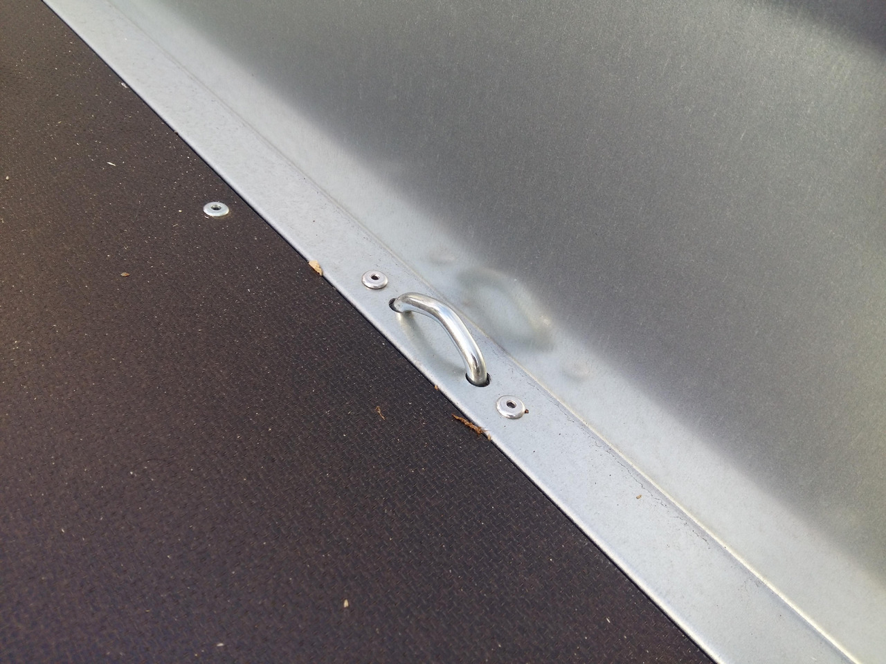 Brenderup 2300 WSB 301x153x40cm Stahl ankippbar Rampenklappe klappbare Vorderwand (M) 1300kg - Прицеп для спецтехники: фото 4 Brenderup 2300 WSB 301x153x40cm Stahl ankippbar Rampenklappe klappbare Vorderwand (M) 1300kg - Прицеп для спецтехники: фото 4