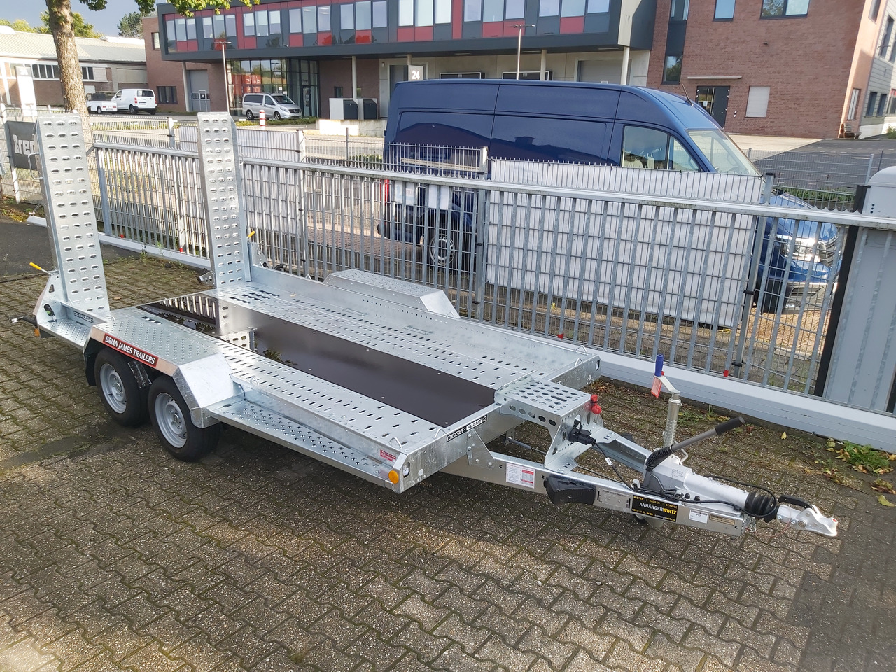 Прицеп для спецтехники Brian James Digger Plant 543-3717-35-2 370x170cm 3500kg Rampen Reserverad 2736kg Nutzlast Aktion 24: фото 12 Прицеп для спецтехники Brian James Digger Plant 543-3717-35-2 370x170cm 3500kg Rampen Reserverad 2736kg Nutzlast Aktion 24: фото 12