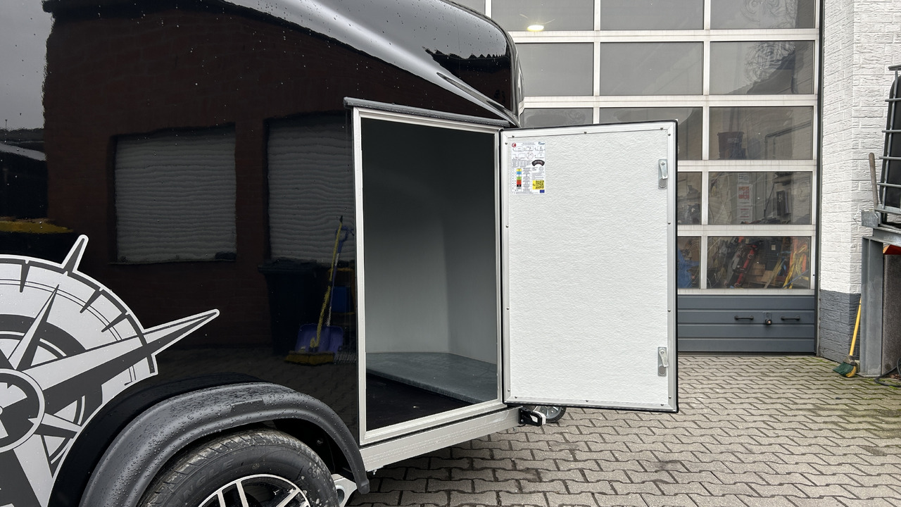 Debon Cargo 1300 300x152x168cm black Seitentür Alufelgen blackbeauty Pullman 1300kg 100km/H - Прицеп для легкового автомобиля: фото 5 Debon Cargo 1300 300x152x168cm black Seitentür Alufelgen blackbeauty Pullman 1300kg 100km/H - Прицеп для легкового автомобиля: фото 5