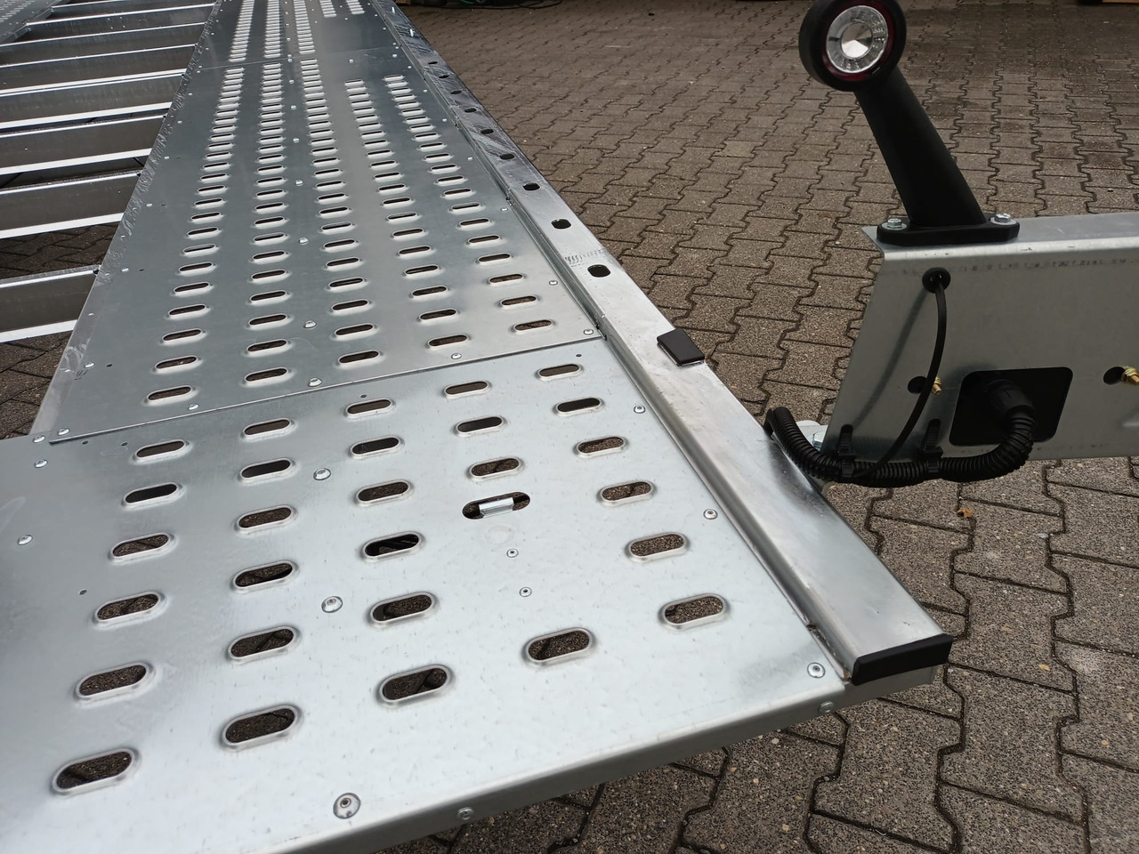 Martz Cartrailer GT KIPP 480/2 3T 480x205cm Profi Lohr Stahl Winde 10" 3000kg 100km/H - Прицеп-автовоз: фото 5 Martz Cartrailer GT KIPP 480/2 3T 480x205cm Profi Lohr Stahl Winde 10" 3000kg 100km/H - Прицеп-автовоз: фото 5