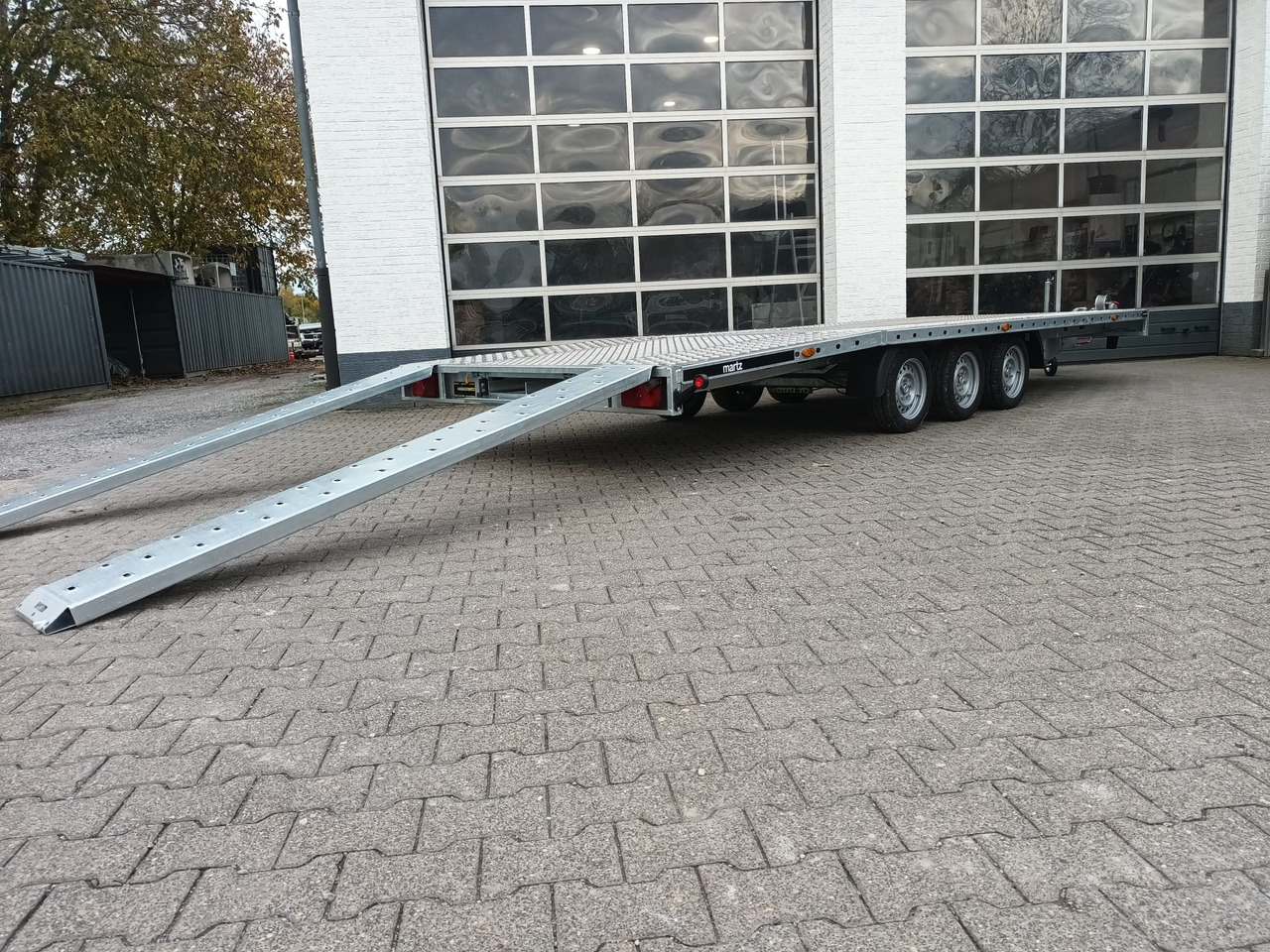 Martz GT UNIDECK PLUS 600/3 S 615x205cm Lohr Stahl & Aluboden Tridem 13" 3500kg - Прицеп бортовой/ Платформа: фото 4 Martz GT UNIDECK PLUS 600/3 S 615x205cm Lohr Stahl & Aluboden Tridem 13" 3500kg - Прицеп бортовой/ Платформа: фото 4