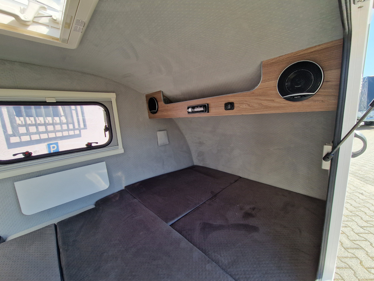 Прицеп дача Mini Camper Mini Tommy TMC25 252x140x121cm aero V1 Küche 12V/230V 100km/H 750kg gebremst Modell 24: фото 21