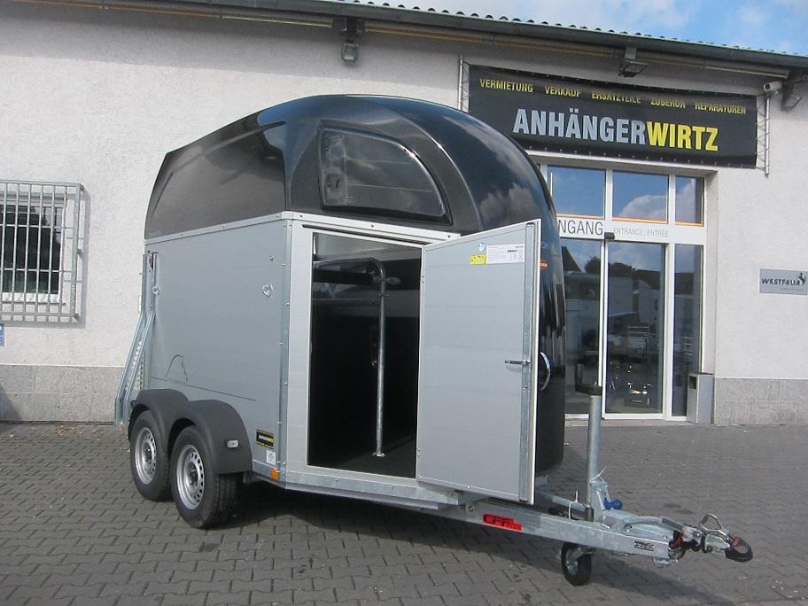 Pferdeanhänger Böckmann Champion R Sattelkammer blackline 2400kg CFF+ 100 km/H Modell 25 - Прицеп-коневоз: фото 3 Pferdeanhänger Böckmann Champion R Sattelkammer blackline 2400kg CFF+ 100 km/H Modell 25 - Прицеп-коневоз: фото 3