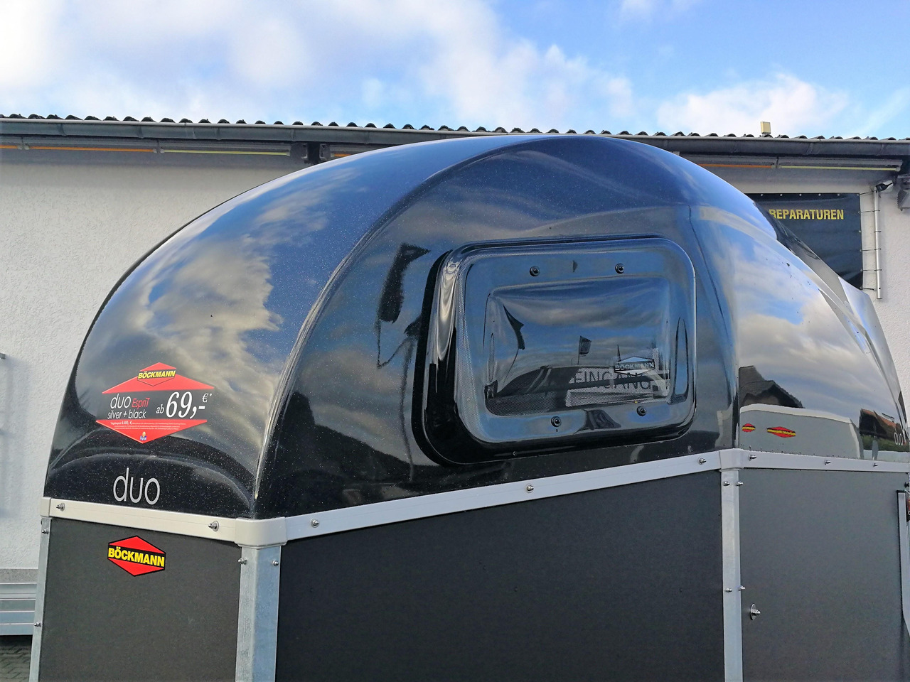 Pferdeanhänger Böckmann DUO Esprit silver black Haube schwarz 2400kg Modell 2024 - Прицеп-коневоз: фото 4 Pferdeanhänger Böckmann DUO Esprit silver black Haube schwarz 2400kg Modell 2024 - Прицеп-коневоз: фото 4