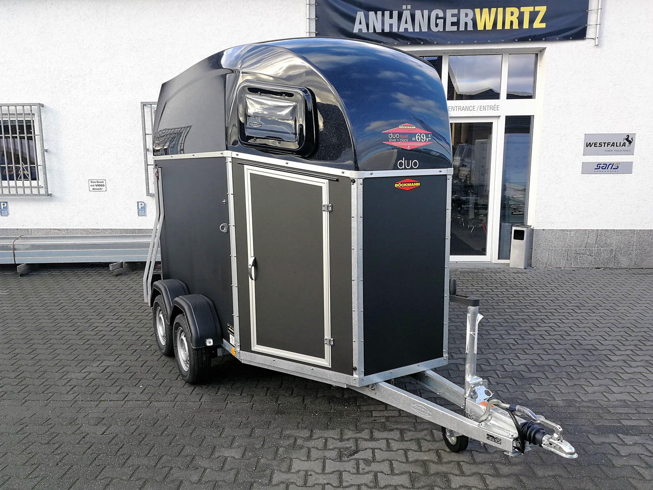 Pferdeanhänger Böckmann DUO Esprit silver black Haube schwarz 2400kg Modell 2024 - Прицеп-коневоз: фото 5 Pferdeanhänger Böckmann DUO Esprit silver black Haube schwarz 2400kg Modell 2024 - Прицеп-коневоз: фото 5