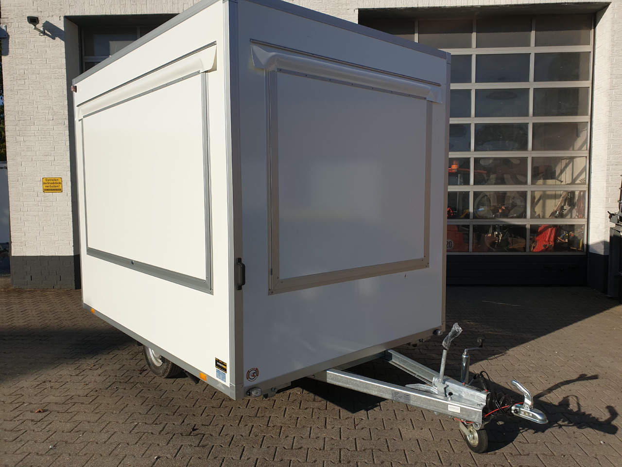 Verkaufsanhänger VKE 1330/206 300cm 2 Verkaufsklappen Multi Leerwagen Hecktür (M) 1300kg - Торговый прицеп: фото 3 Verkaufsanhänger VKE 1330/206 300cm 2 Verkaufsklappen Multi Leerwagen Hecktür (M) 1300kg - Торговый прицеп: фото 3