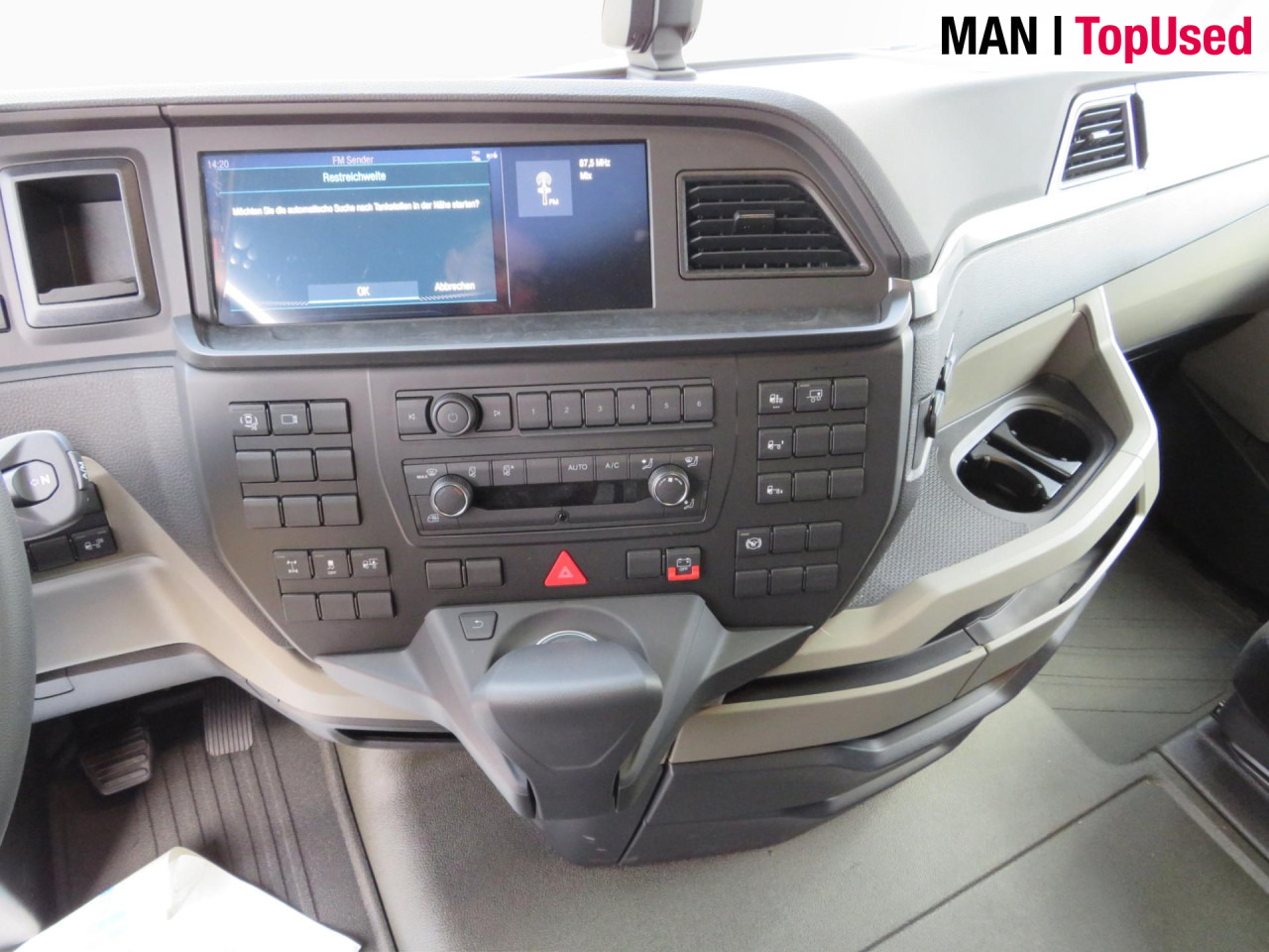MAN TGX 18.520 4x2 LL SA ADR - Тягач: фото 3 MAN TGX 18.520 4x2 LL SA ADR - Тягач: фото 3