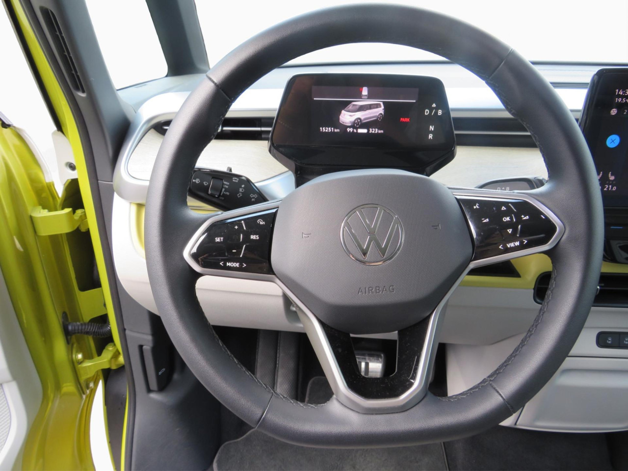 VOLKSWAGEN ID.Buzz Pro Design 150 kW Klima AHK Navi ZV - Легковой автомобиль: фото 2 VOLKSWAGEN ID.Buzz Pro Design 150 kW Klima AHK Navi ZV - Легковой автомобиль: фото 2