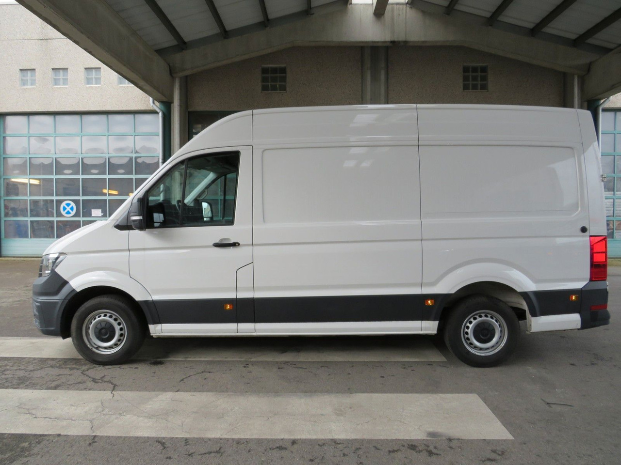 Volkswagen Crafter 35 L3H3 Kasten - Цельнометаллический фургон: фото 3 Volkswagen Crafter 35 L3H3 Kasten - Цельнометаллический фургон: фото 3