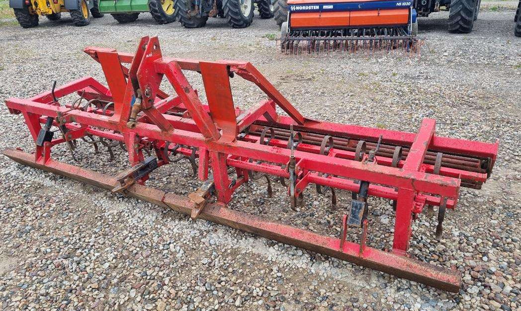 Doublet-record Compact - Техника для обработки почвы: фото 1 Doublet-record Compact - Техника для обработки почвы: фото 1