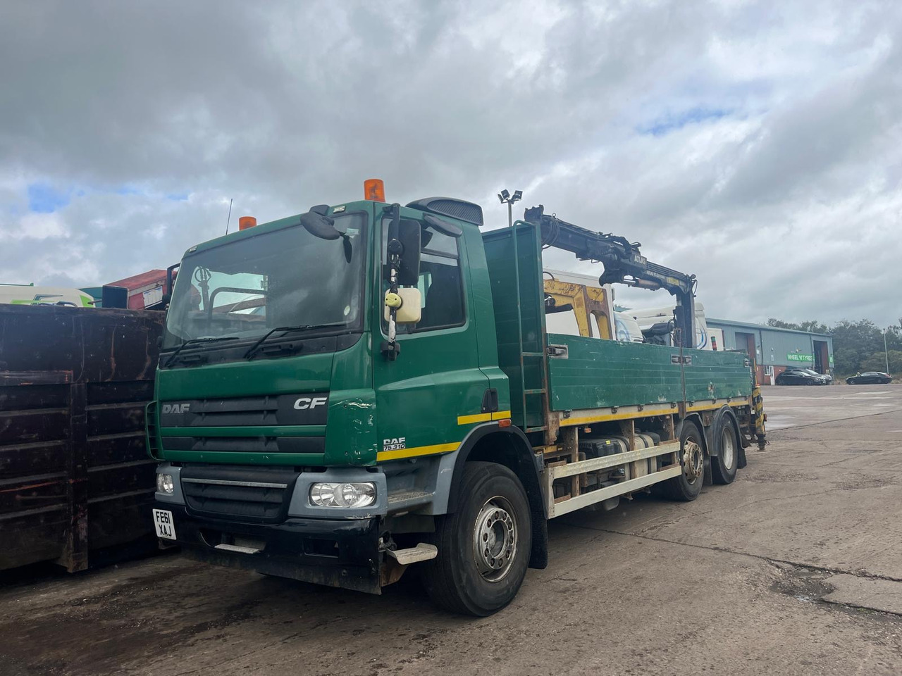 DAF CF 75 310 - Грузовик бортовой/ Платформа, Автоманипулятор: фото 2 DAF CF 75 310 - Грузовик бортовой/ Платформа, Автоманипулятор: фото 2