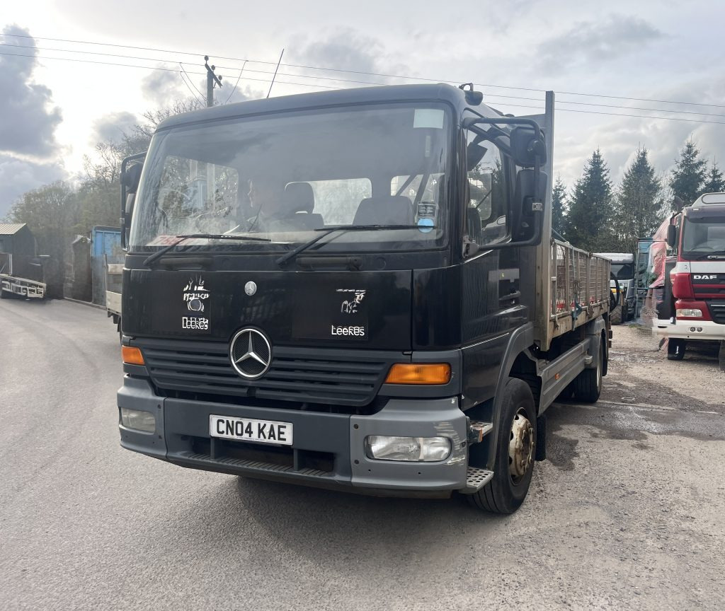 Mercedes Atego 1623 4x2 Rigid - Грузовик бортовой/ Платформа, Автоманипулятор: фото 1 Mercedes Atego 1623 4x2 Rigid - Грузовик бортовой/ Платформа, Автоманипулятор: фото 1