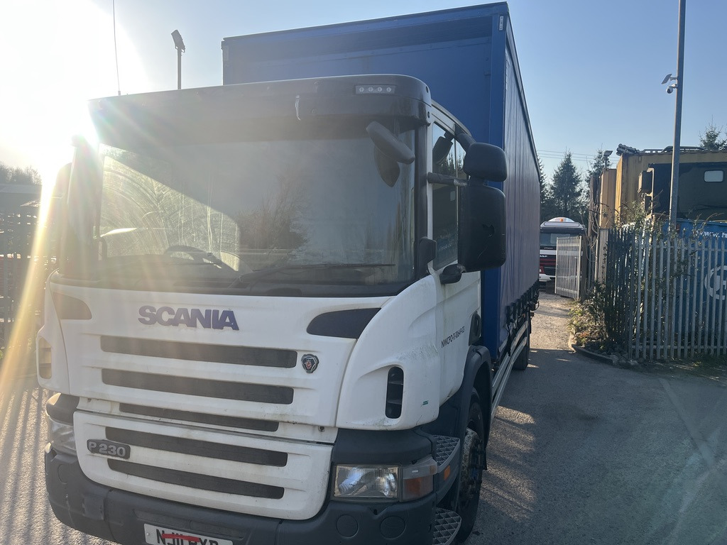 Scania P230 4x2 Curtain side - Тентованный грузовик: фото 2 Scania P230 4x2 Curtain side - Тентованный грузовик: фото 2