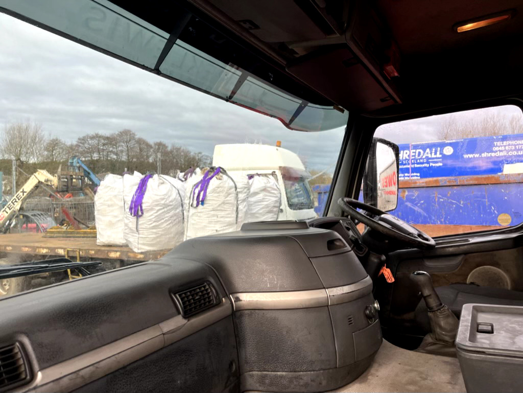 Грузовик-шасси VOLVO FM9 260 6X2: фото 15