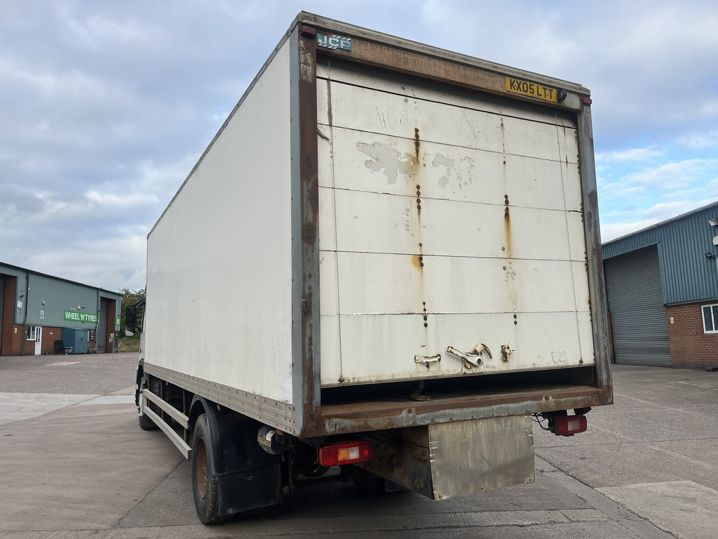 Volvo FM9 300 4x2 Box Van - Фургон с закрытым кузовом: фото 4 Volvo FM9 300 4x2 Box Van - Фургон с закрытым кузовом: фото 4