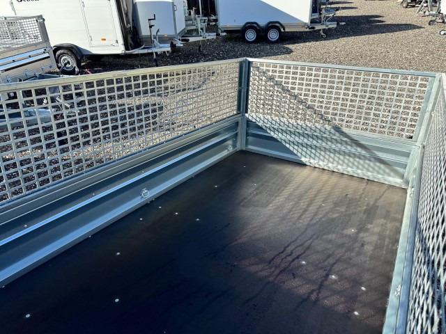 Brenderup 3251S UB 750 kg, Hochlader mit Laubgitter, 2500x1420x350mm, 100 km/h - Прицеп для легкового автомобиля: фото 5 Brenderup 3251S UB 750 kg, Hochlader mit Laubgitter, 2500x1420x350mm, 100 km/h - Прицеп для легкового автомобиля: фото 5