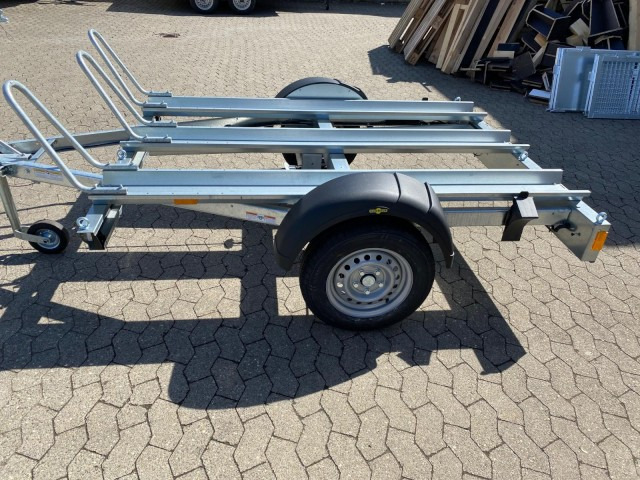 Humbaur Motorradanhänger HM 102113, 100 km/h, HM 10 21 13, 1,0 t. 2095 x 1365 x 70 mm - Прицеп для мотоцикла: фото 4 Humbaur Motorradanhänger HM 102113, 100 km/h, HM 10 21 13, 1,0 t. 2095 x 1365 x 70 mm - Прицеп для мотоцикла: фото 4