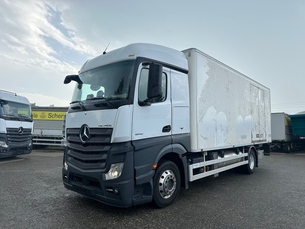 MERCEDES-BENZ actros 18.42 4x2 Gas-Kühlfahrzeug - Рефрижератор: фото 1 MERCEDES-BENZ actros 18.42 4x2 Gas-Kühlfahrzeug - Рефрижератор: фото 1