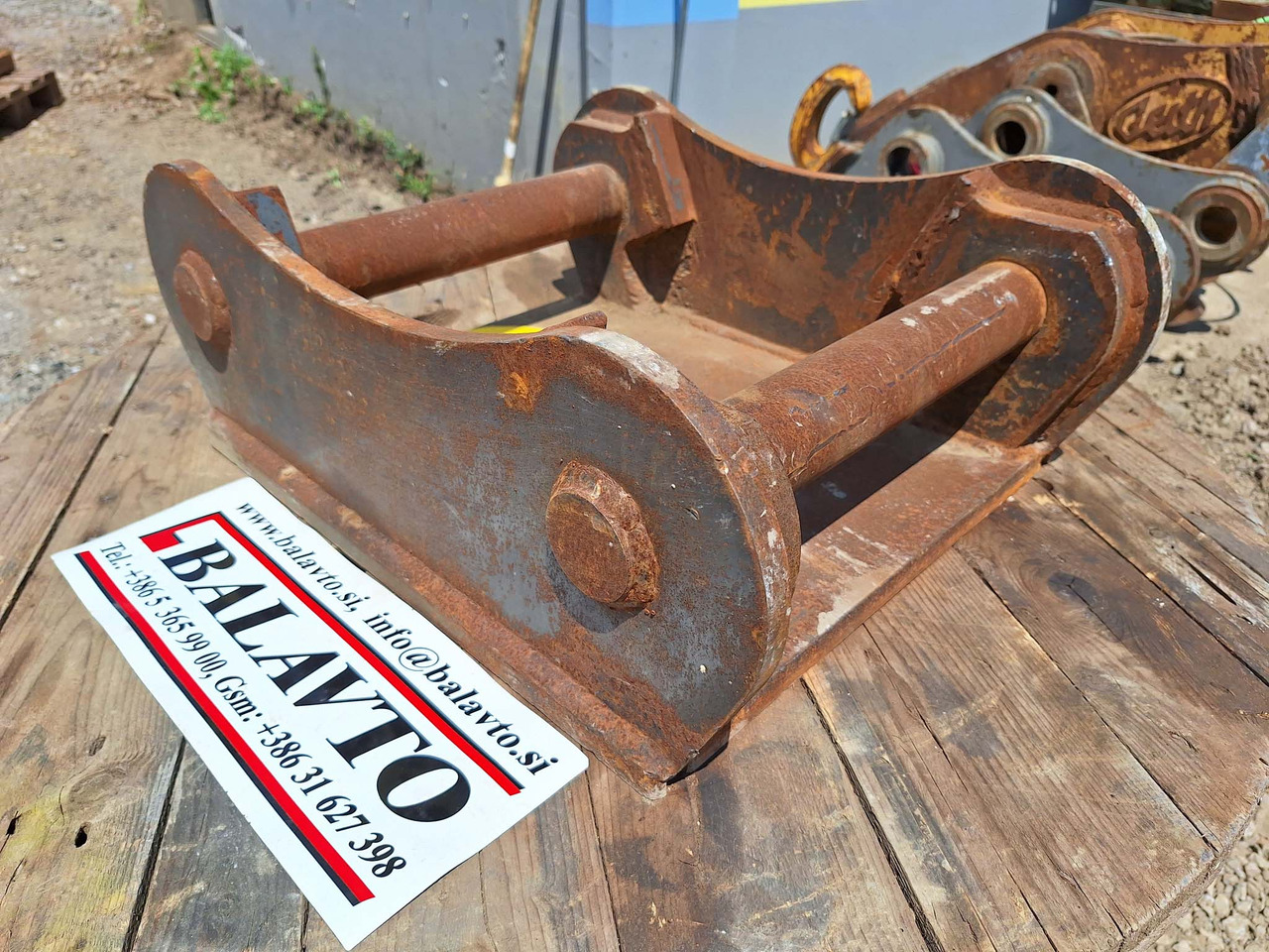Attachment plate S60 - Сцепное устройство для Строительной техники: фото 3 Attachment plate S60 - Сцепное устройство для Строительной техники: фото 3