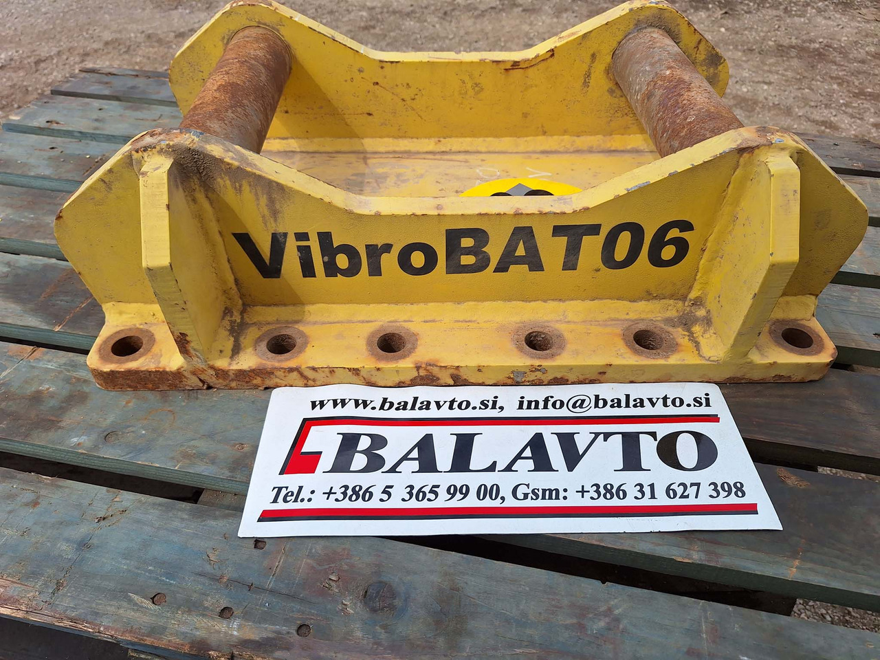 BAT attachment plate VIBROBAT06 S60 - Сцепное устройство для Строительной техники: фото 1 BAT attachment plate VIBROBAT06 S60 - Сцепное устройство для Строительной техники: фото 1
