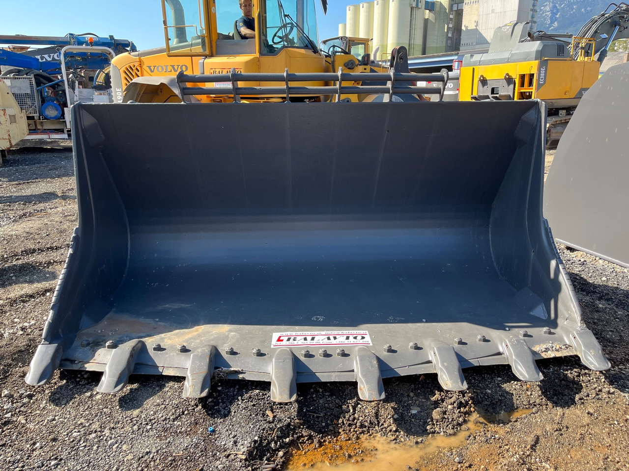 Balavto Loader bucket 3350 mm - Ковш для погрузчика: фото 2 Balavto Loader bucket 3350 mm - Ковш для погрузчика: фото 2