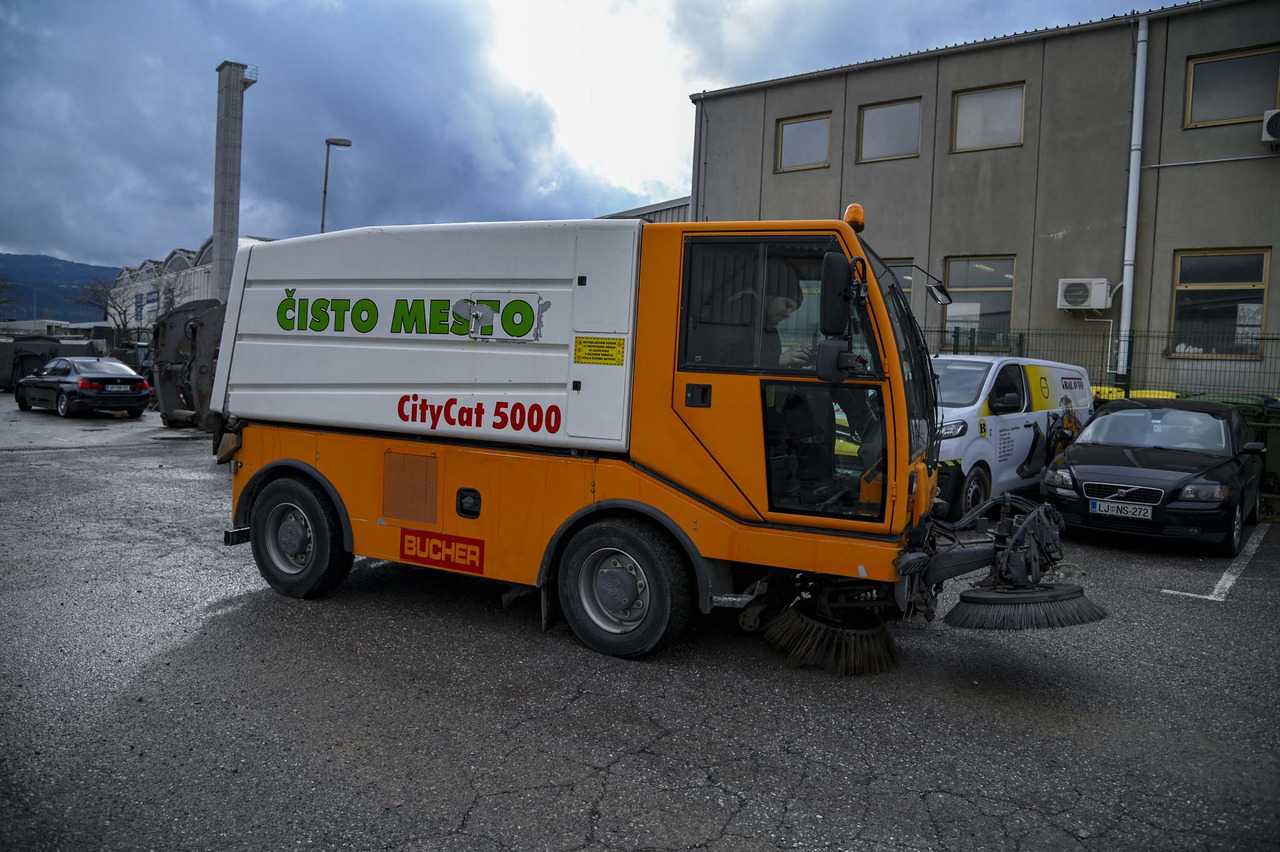 Bucher Schorling CC 5000 City Cat - Подметально-уборочная машина: фото 2 Bucher Schorling CC 5000 City Cat - Подметально-уборочная машина: фото 2