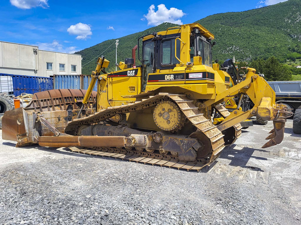 CATERPILLAR D6R - Бульдозер: фото 3 CATERPILLAR D6R - Бульдозер: фото 3