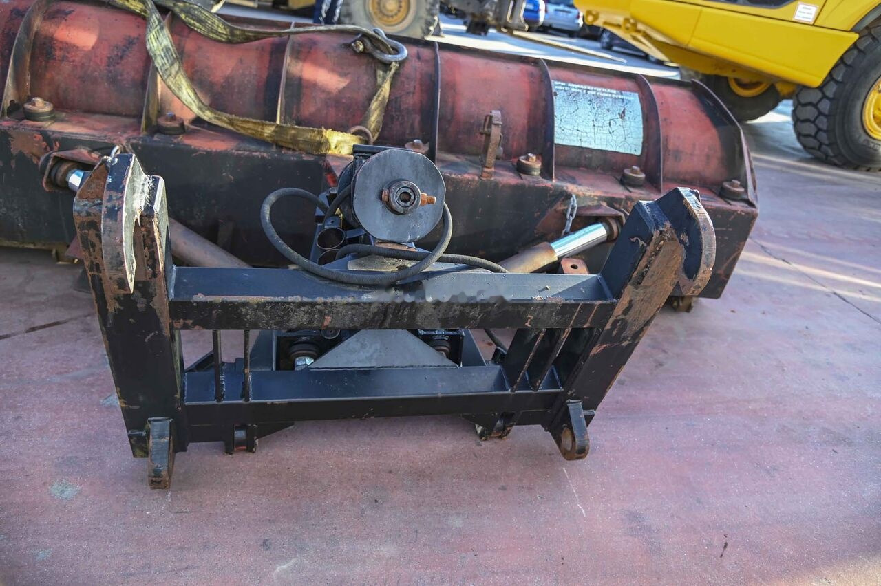 Отвал для снега Holms KHP-80-320: фото 10 Отвал для снега Holms KHP-80-320: фото 10