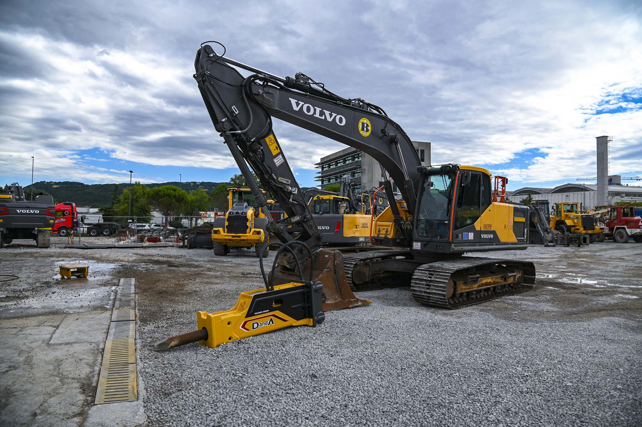 VOLVO EC220EL - Гусеничный экскаватор: фото 3 VOLVO EC220EL - Гусеничный экскаватор: фото 3
