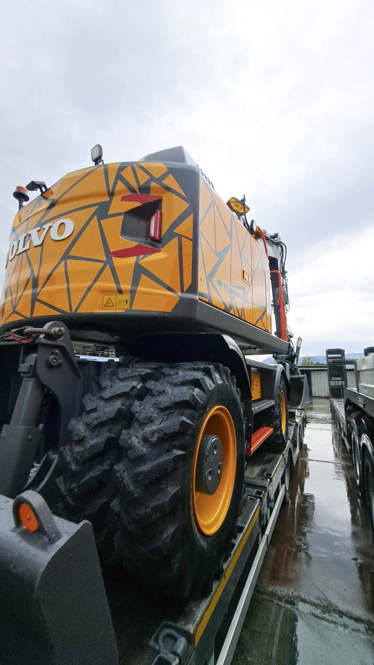 VOLVO EWR150E - Колёсный экскаватор: фото 5 VOLVO EWR150E - Колёсный экскаватор: фото 5