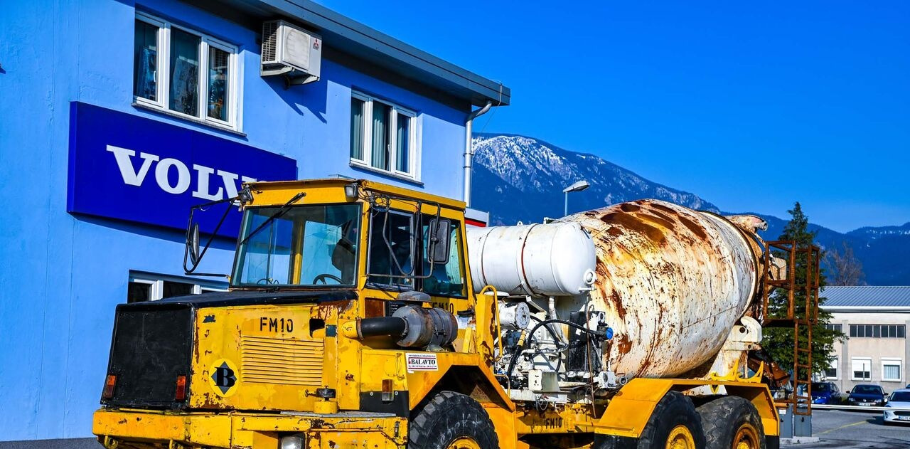 Volvo A25C 6X6 - Автобетоносмеситель: фото 1 Volvo A25C 6X6 - Автобетоносмеситель: фото 1